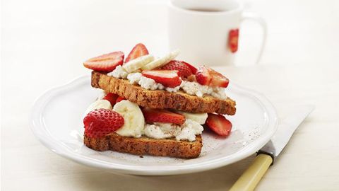 healthy healthy raisin toast with fruity ricotta topping recipe recipe Raisin Toast with Fruity Ricotta Topping