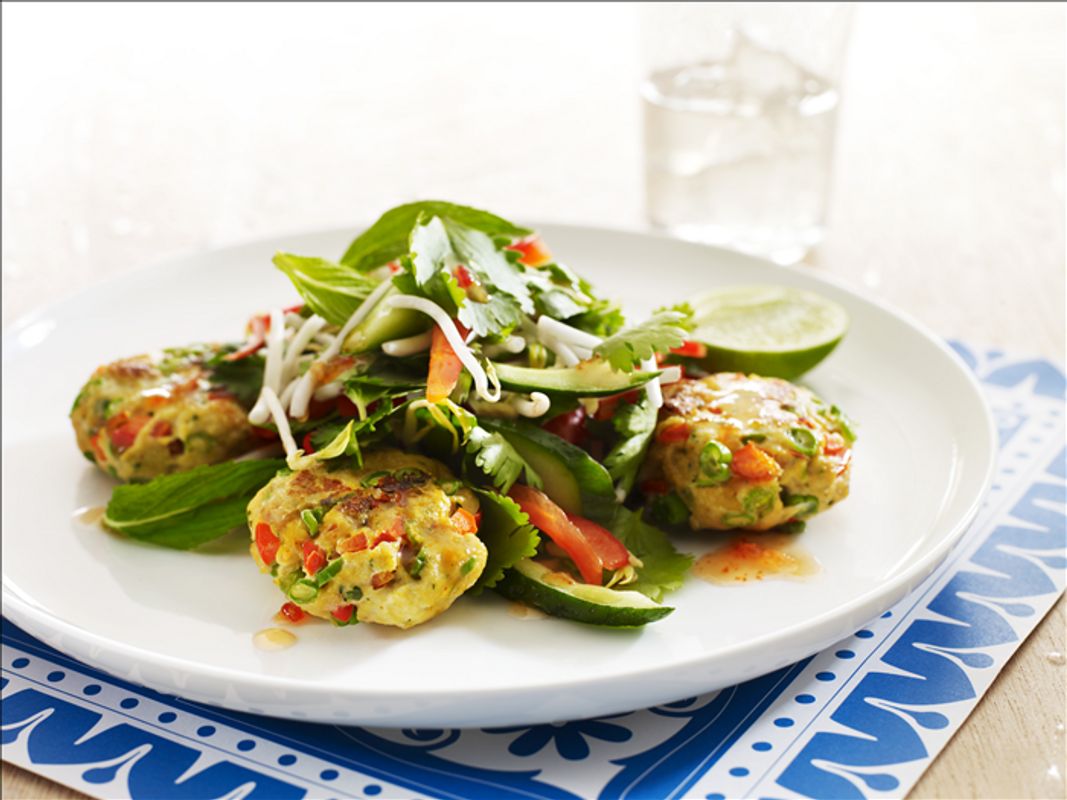 LiveLighter - Healthy Thai Fish Cakes With Crunchy Salad Recipe