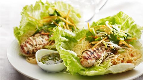 healthy healthy fragrant chicken & noodle lettuce wraps recipe recipe Fragrant Chicken & Noodle Lettuce Wraps 3-2-1
