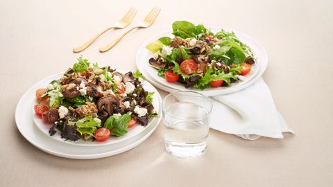 healthy healthy roasted mushroom & pesto salad recipe recipe Roasted Mushroom & Pesto Salad