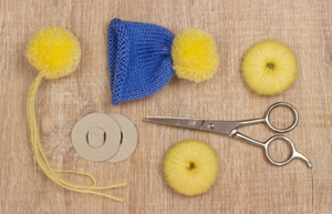 Making pompoms