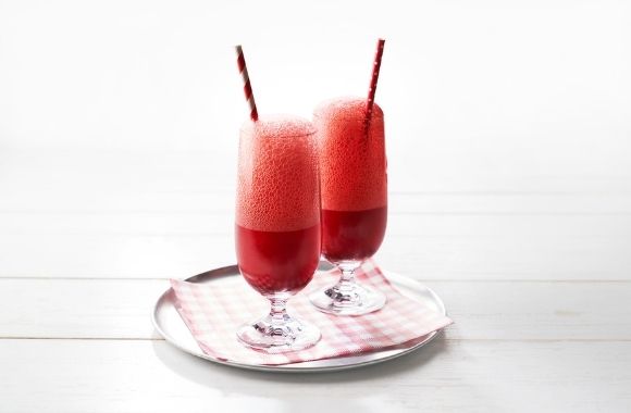 Learn about 7 tasty drinks to help you break-up with soft drinks